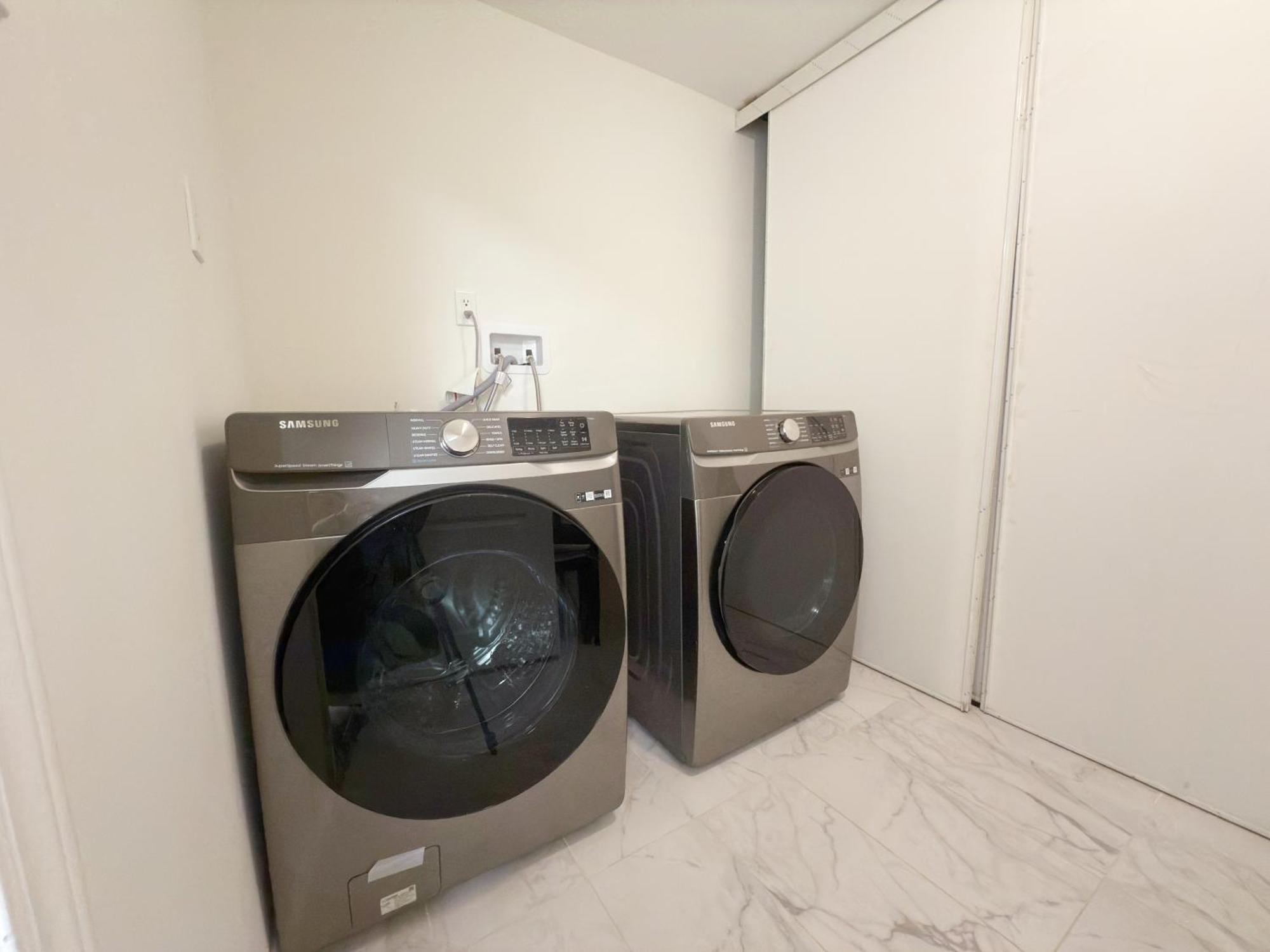Cozy Room With Private Bath Near Don Mills Subway Toronto Buitenkant foto
